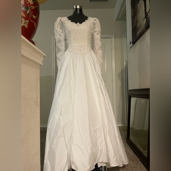 Ilgwu size 10 please check all picture of condition - Picture 4 of 17